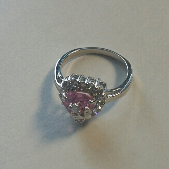 Ring - Picture 3 of 5